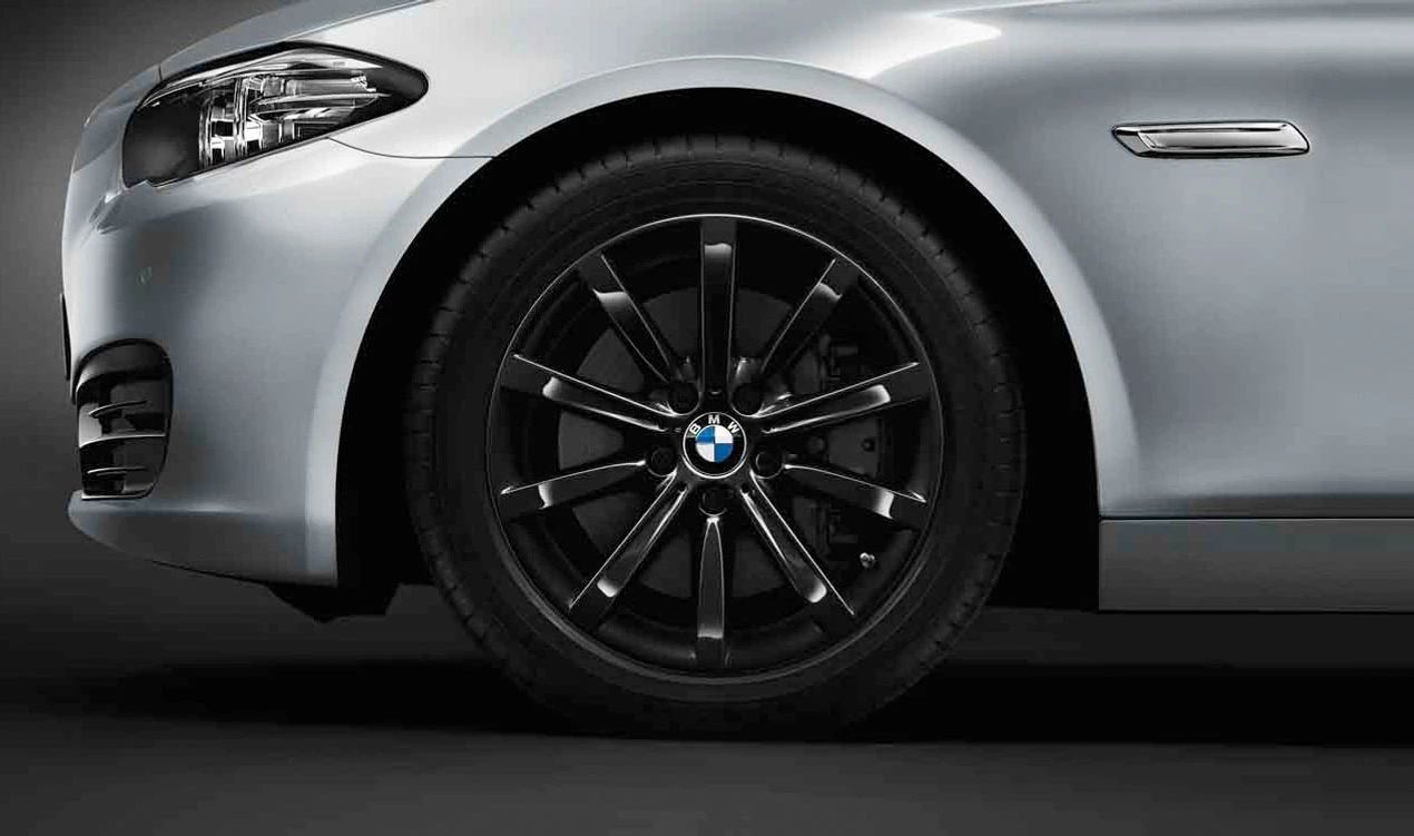 Llanta de aleación estrella 365 negra 18" OEM 36116867128 para BMW F10, F11, F06, F12, F13. Compatible con varios modelos. Original BMW.