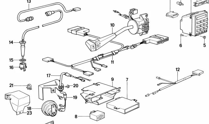 Enchufe de código OEM 65811375818 para BMW Serie 5 E28 (518i, 525i, 528i, 535i). Original BMW.