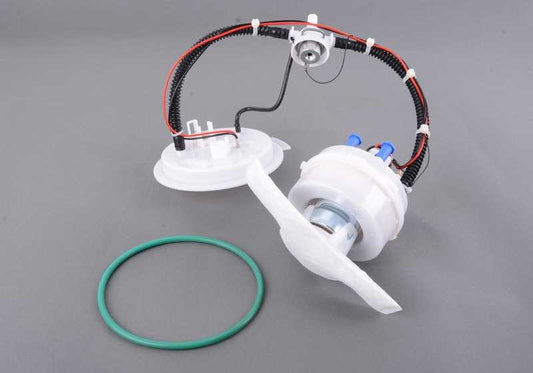 Bomba de combustible OEM 16117260636 para BMW F07, F10, F11, F06, F12, F13 (modelos 550i y 550i xDrive). Repuesto original BMW.