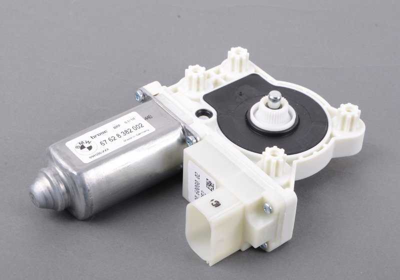 Motor elevalunas derecho OEM 67628382002 para BMW E65, E66. Original BMW.
