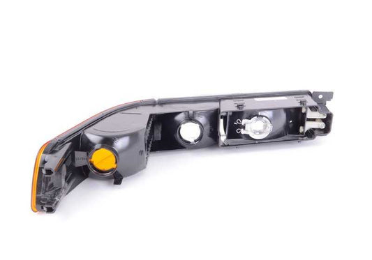 Tira de luz trasera izquierda OEM 63111383945 para BMW E31. Original BMW.