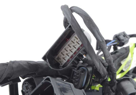 Cableado Frente para BMW Serie 5 F10, F11 (OEM 61129246827). Original BMW