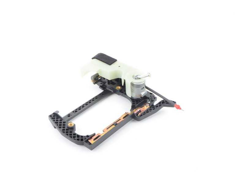 Cerradura con llave derecha OEM 51218245354 para BMW E39 {520d, 520i}. Original BMW.