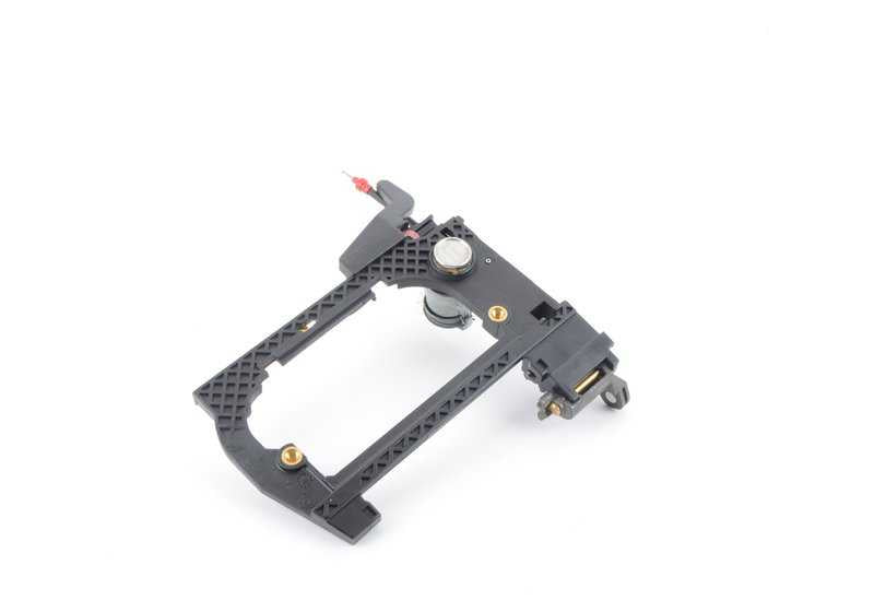 Cerradura con llave derecha OEM 51218245354 para BMW E39 {520d, 520i}. Original BMW.