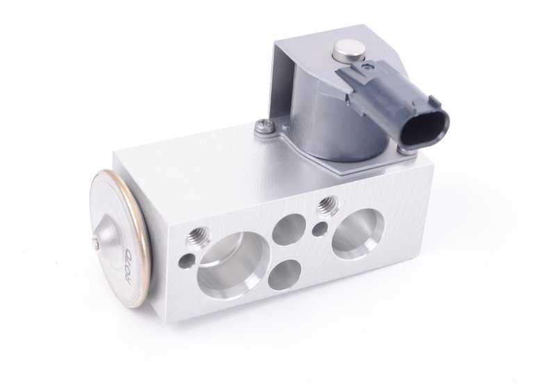 Válvula de expansión de aire acondicionado OEM 64116845413 para BMW {F45, F45N, I01, I01N, I12, I12N, I15, F48N, F49, F49N} y MINI {F54, F56E, F56F, F60, F60N}. Original BMW y MINI.