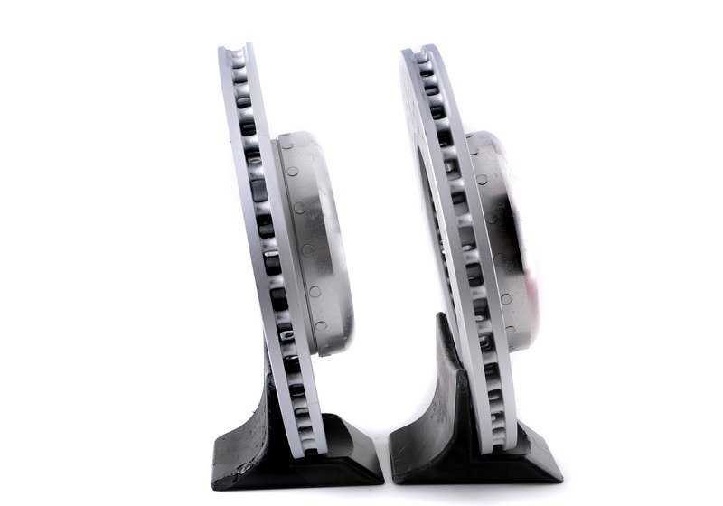 Kit de freio esportivo M Performance 18 "OEM 34112450468 Para BMW F20, F21, F22, F23, F30, F31, F34, F32, F33, F36. BMW original.
