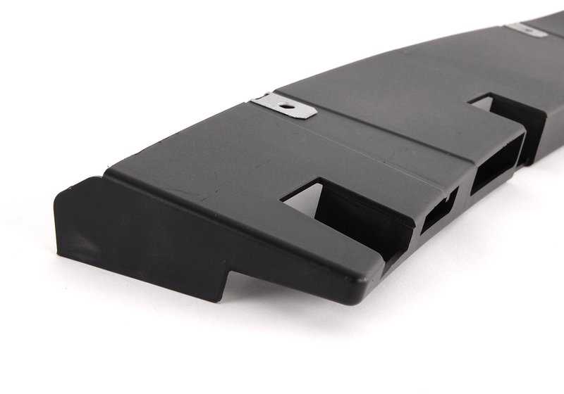 Soporte moldura protección vano motor OEM 51758045386 para BMW E93. Original BMW.