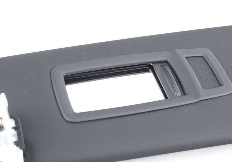 Le parasol droit OEM 51168061314 pour BMW F30, F31, F34, F35, F80, F32, F36, F82. BMW d'origine.