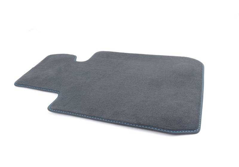 Juego de alfombrillas de velours OEM 51478069167 para BMW F87 (M2). Original BMW.