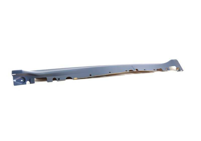 Cobertor de estribo izquierdo imprimado OEM 51777206663 para BMW E71 (X6). Original BMW.