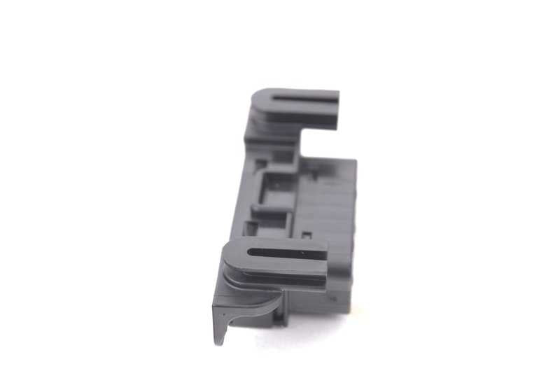 Carcaça de soquete para BMW F20, F21, F52, F22, F23, F87, F34, I01 (OEM 61139253563). BMW original