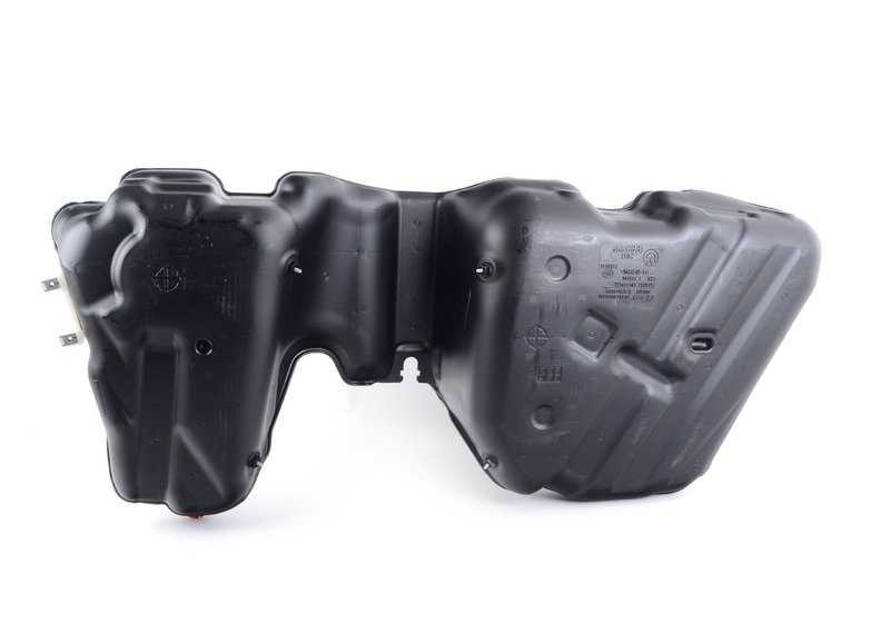 Depósito de combustible plástico OEM 16117294608 para BMW F30. Compatible con modelos 316i (F30) del 2012 al 2016. Original BMW.