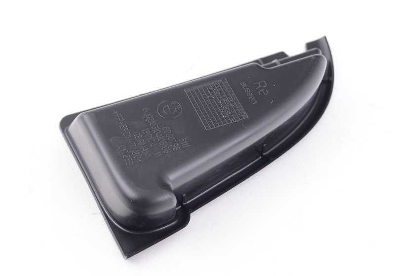 RIGHT EMBELLEDER PLUG OEM 51118060798 for BMW F10 and F11. Original BMW.