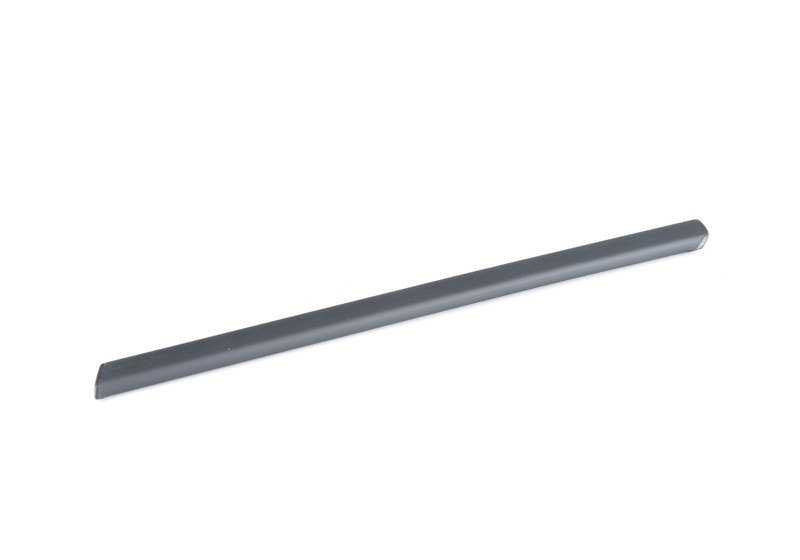 Moldura lateral delantera derecha OEM 51138108372 para BMW E31. Original BMW.