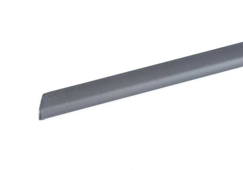Moldura lateral delantera derecha OEM 51138108372 para BMW E31. Original BMW.