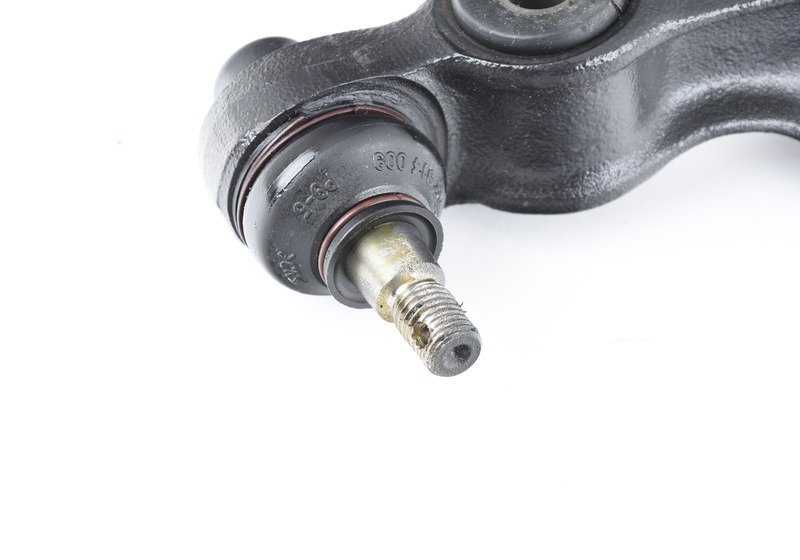 Braccio di sospensione sinistro per diversi modelli BMW (OEM 31121112011). BMW originale