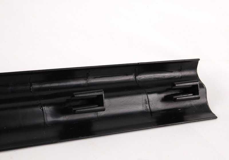 Moldura de umbral derecha OEM 51478151392 para BMW E36. Original BMW.