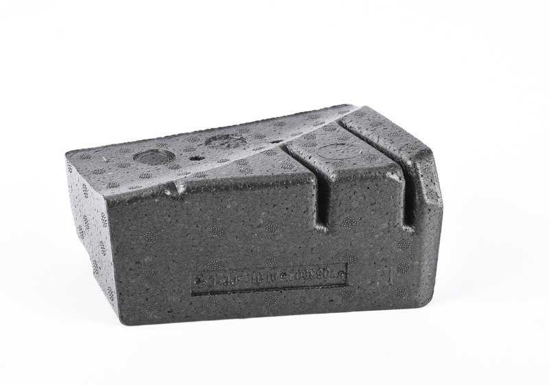 Protector lateral derecho (Crashpad) OEM 51417063902 para BMW E46. Pieza original BMW, se instala en la puerta como parte del sistema de seguridad con airbag lateral.