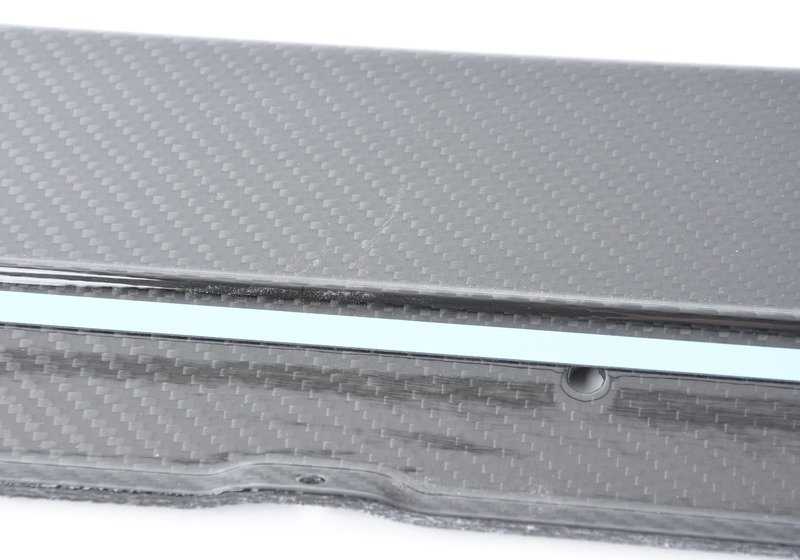 Alerón lateral M Performance en carbono OEM 51192447015 para BMW F90 M5, G30, G31 (5 Series). Compatible solo con vehículos con paquete aerodinámico M. Original BMW.