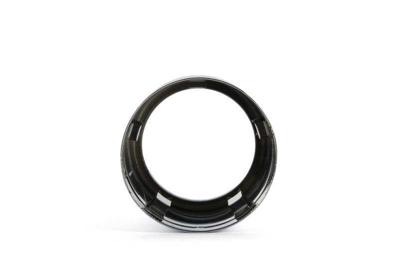 Embellecedor de escape cromado OEM 18107853945 para BMW F87 M2. Original BMW.