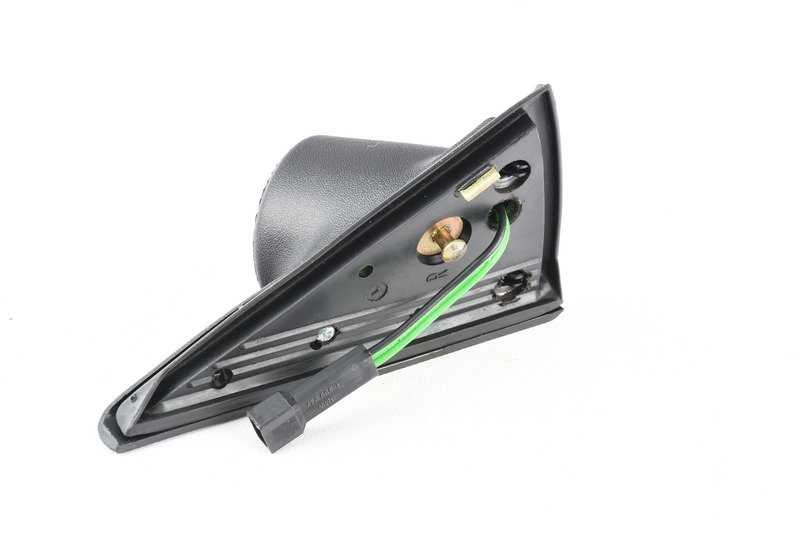 Altavoz con embellecedor lateral derecho OEM 65131377778 para BMW E23. Original BMW