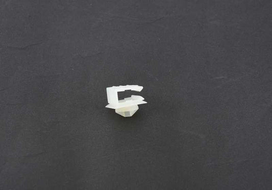 Soporte conector blanco OEM 61138365550 para BMW E87, E88, F20, F21, E36, E46, E90, E91, E92, E93, E39, E38, E65, E66, E84, E83, F25, E53, F15, F85, Z3, E89, E52. Original BMW.
