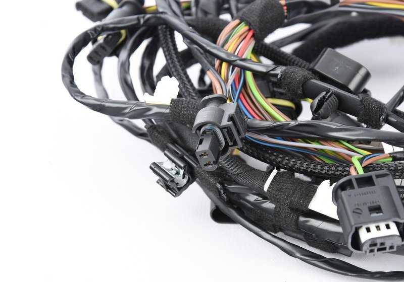 Set di cavi di riparazione in diretta a destra OEM 61119381704 per BMW I8 (I12). BMW originale.