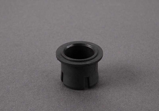 Casquillo OEM 35411163898 para BMW Serie 3 E46. Pieza original BMW, ideal para sistemas de gas o cable acelerador. Diámetro 14,2 mm. Repuesto auténtico para mantener tu BMW en perfecto estado.