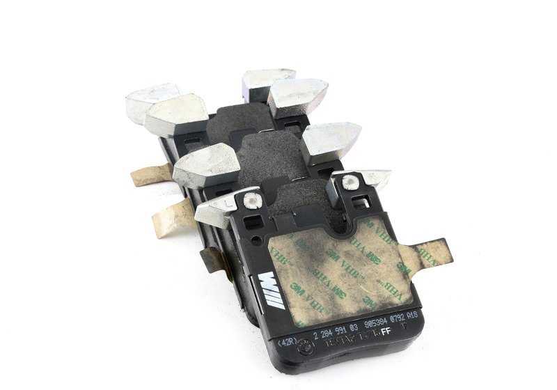 Juego de pastillas de freno OEM 34218099354 para BMW F87, F80, F82, F83. Original BMW.