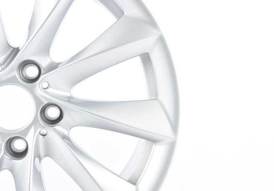 Llantas de aleación diseño turbina 415 18" OEM 36116796248 para BMW F30. Compatibles con modelos 316d desde 2012 hasta 2018. Color plata reflex. Original BMW.