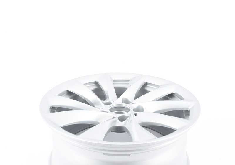 Turbina in leghe Turbina 415 18 "OEM 36116796248 per BMW F30. Compatibile con modelli 316D dal 2012 al 2018. Colore riflesso. BMW originale.