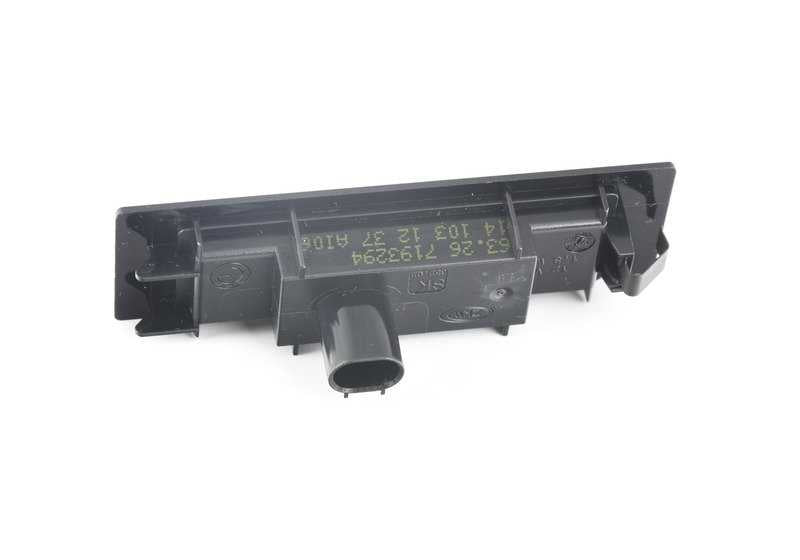 Luz LED para matrícula OEM 63267376348 para BMW I12, I15. Compatible con versiones i8 fabricadas entre 2014 y 2020. Original BMW.