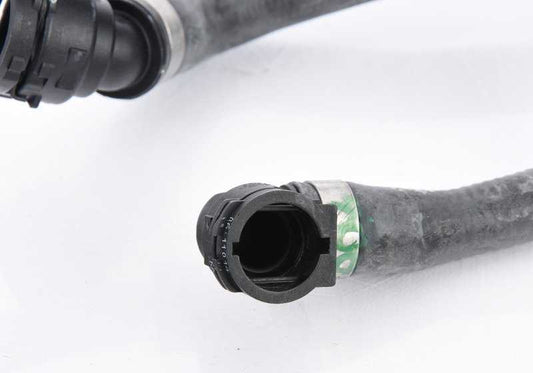 Tubo conducto de refrigerante OEM 17122284691 para BMW F80, F82, F83 (todos los modelos M3 y M4 compatibles). Original BMW.