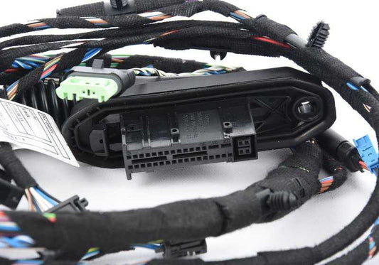 Cableado puerta delantera izquierda OEM 61129186571 para BMW E90, E91. Original BMW.