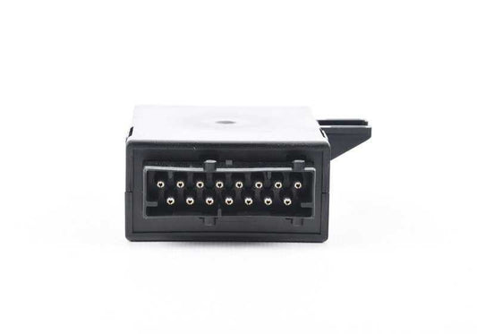 Módulo de control OEM 61358366364 para reposacabezas traseros BMW E38. Original BMW.