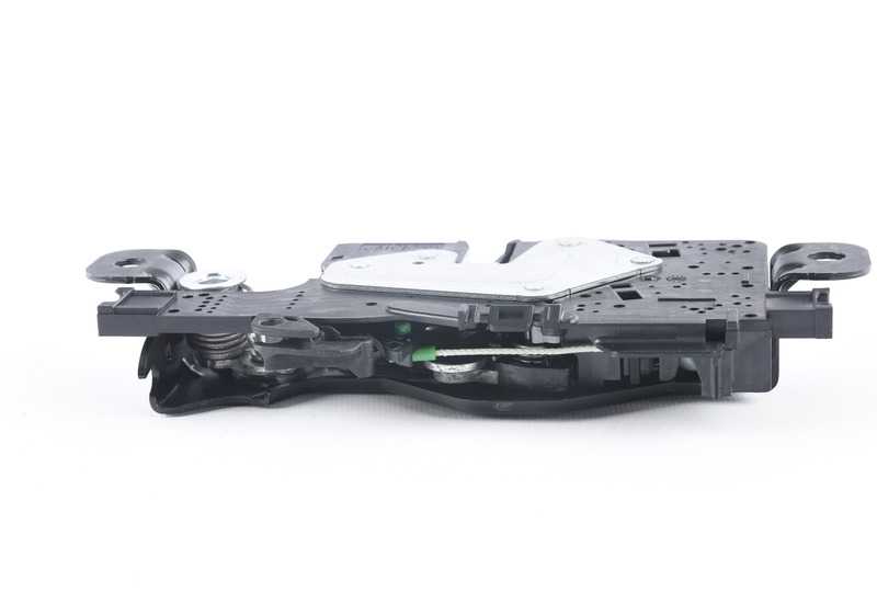 Cierre maletero OEM 51247464411 para MINI U06, F39, F60 y BMW Serie 2 U06. Compatible con modelos 216i, 218i, 218d, 220d. Original MINI y BMW.
