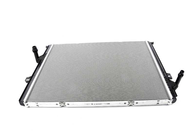 OEM radiator 17118741830 for BMW F20, F21, F22, F23, F30, F31, F34, F32, F33, F36 ... and more. Original BMW.