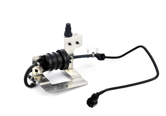 Flexibler Brennstoffrohr OEM 16197205043 für BMW X5 E70, E70N und X6 E71. Original BMW.