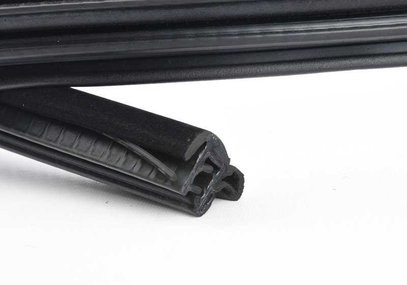 Linkes Türbrett für BMW Series 3 E93, E93N (OEM 51767162403). Original BMW