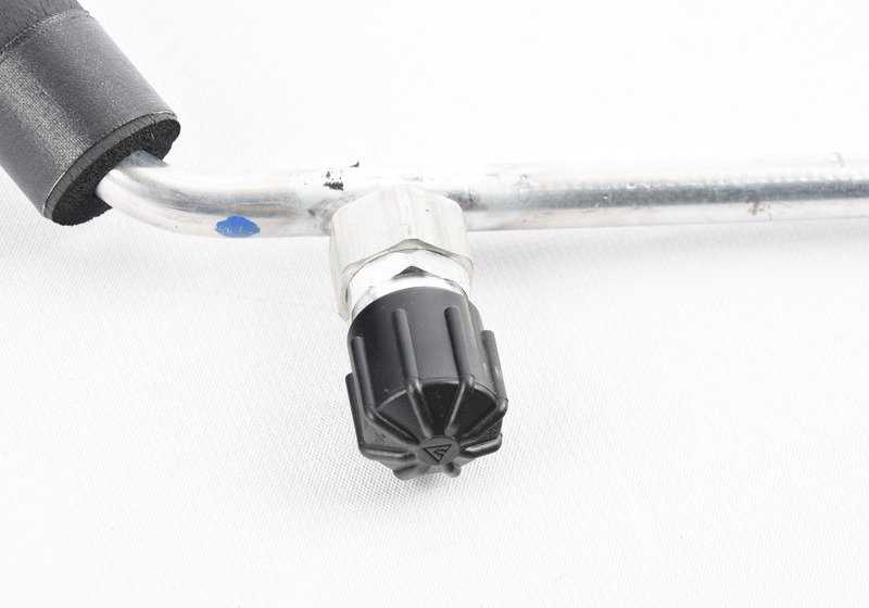 Tubo de pressão OEM de secador duplo 64538390620 para BMW E34, E32. BMW original.