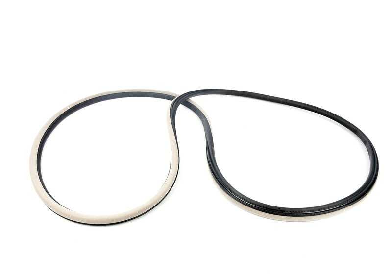 Protector de canto delantero OEM 51728139940 para BMW E32. Original BMW.