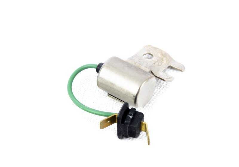 Condensador OEM 12111359890 para BMW 114 (1502, 2002) y Serie 5 E12. Repuesto original BMW. Ideal para sistema de encendido de modelos clásicos con motor M10.