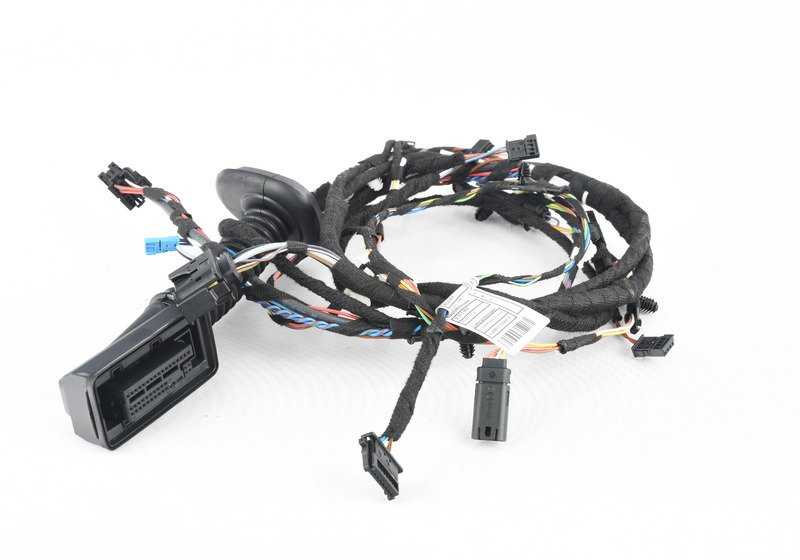 Cablaggio lato passeggero OEM 61129313645 per BMW F30, F31, F80. BMW originale.