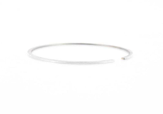 Juego de aros de pistón OEM 11251713180 para BMW E30 y E28. Medida 84,23MM (+0,25). Compatible con motores de serie M20. Recambio original BMW.