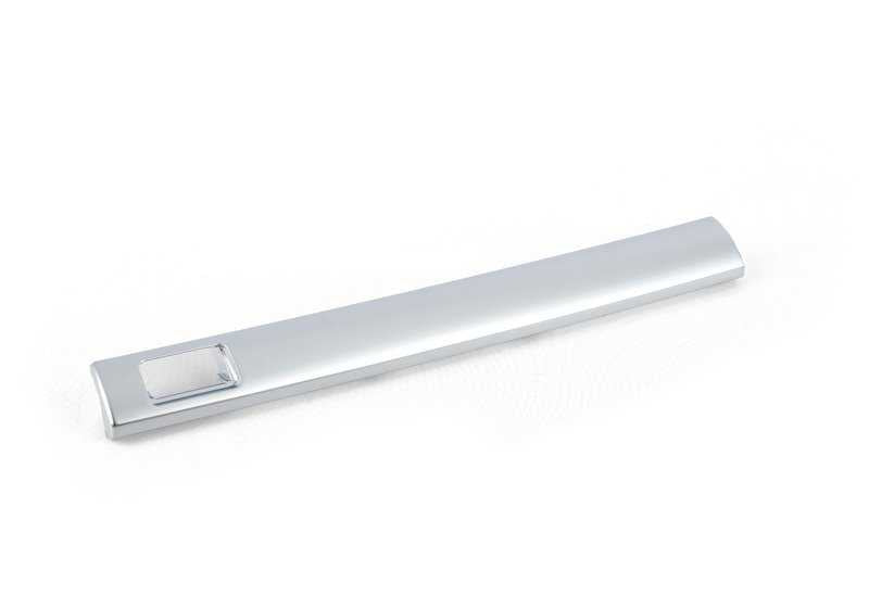 CENTRAL DECORATIVE MOLDING CROMADA OEM 51456956693 FOR BMW E70, E70N, E71 and E72. Original BMW piece.