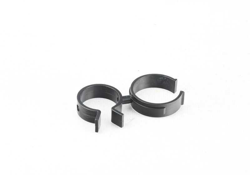 Soporte de manguera OEM 12517785263 para BMW E46. Original BMW.