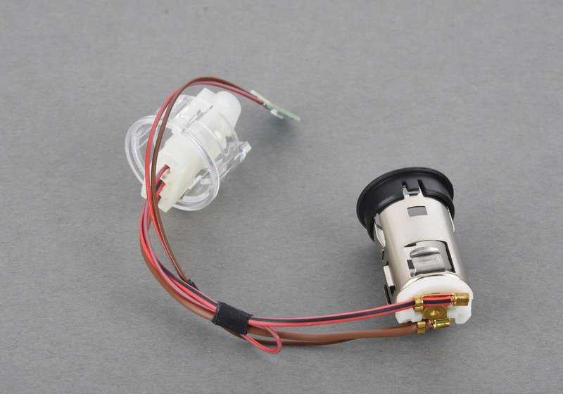 Toma de corriente con luz LED OEM 61349302184 para BMW F90, F90N, G30, G30N, G31, G31N, G38, G38N, G32, G32N, F91, F92, F93, G14, G15, G16. Original BMW.