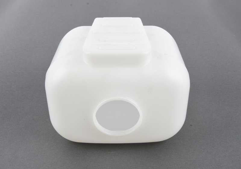 Essuieur de pare-brise OEM liquide 61661356190 pour BMW E21 et E12. BMW d'origine.