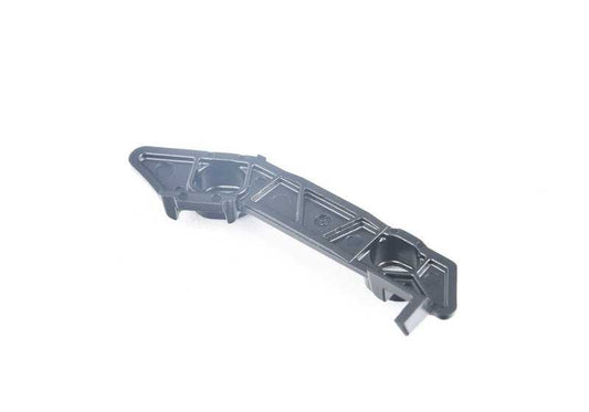 Guide de pare-chocs inférieur à gauche pour BMW Series 1 F20, F21 et série 2 F22, F23 (OEM 51117272555). BMW d'origine.