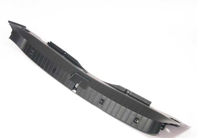 Protector de maletero OEM 51478208379 para BMW E46 (316i, 318d). Embellecedor original para borde de carga de maletero. Compatible con versiones manuales y automáticas. Original BMW.